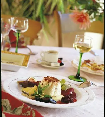 L'hotel Des Bords De L'ill