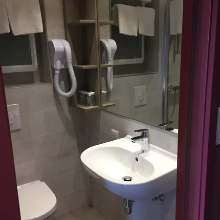 L'hotel Des Bords De L'ill Hotel 2*