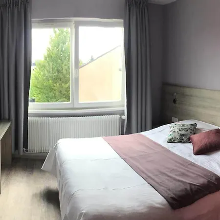 L'hotel Des Bords De L'ill Отель