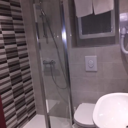 L'hotel Des Bords De L'ill