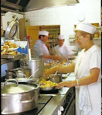 Отель L'hotel Des Bords De L'ill