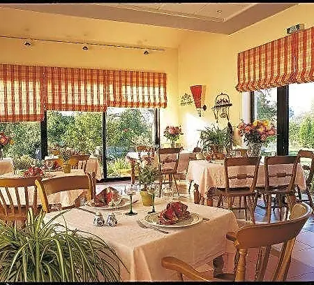 L'hotel Des Bords De L'ill Отель