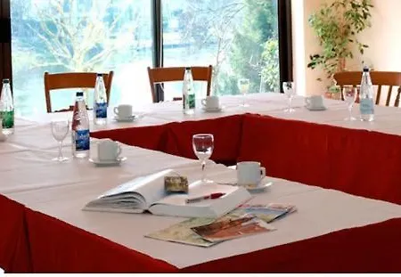 L'hotel Des Bords De L'ill 2* Erstein