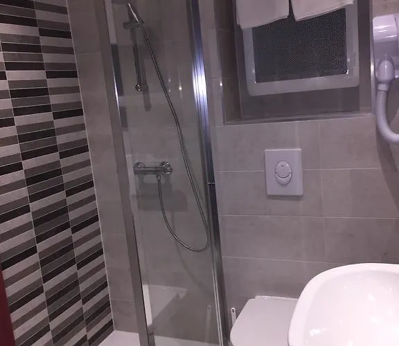 L'hotel Des Bords De L'ill Erstein